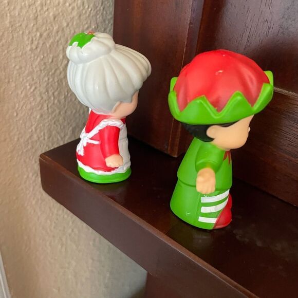 Fisher Price Mrs. Claus and Fisher Price Elf Little People - Picture 3 of 5